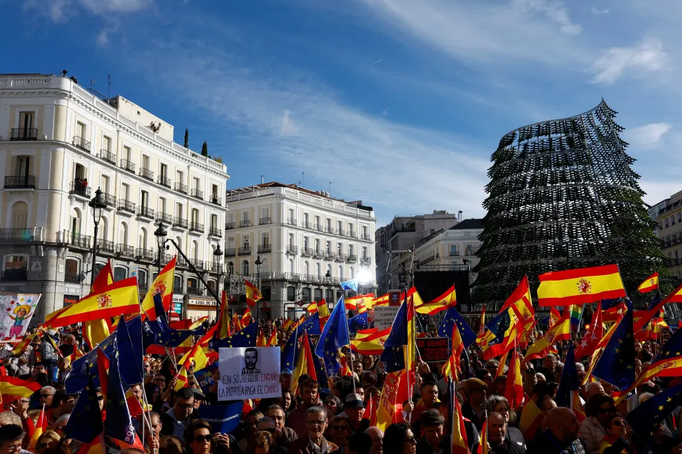 12 Spain's Political Crisis: The Complete Guide To Understanding The End Of An Era